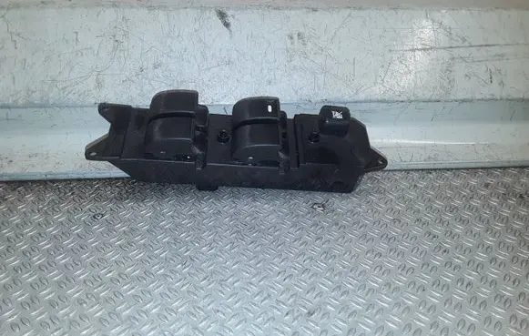 Mitsubishi Outlander Electric window control switch 8608A104