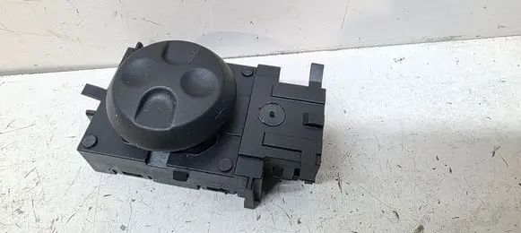Citroen DS7 Crossback Seat control switch 98125344XT