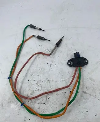 Renault Master III Exhaust gas temperature sensor 226581664R T12F20111747 2658000901