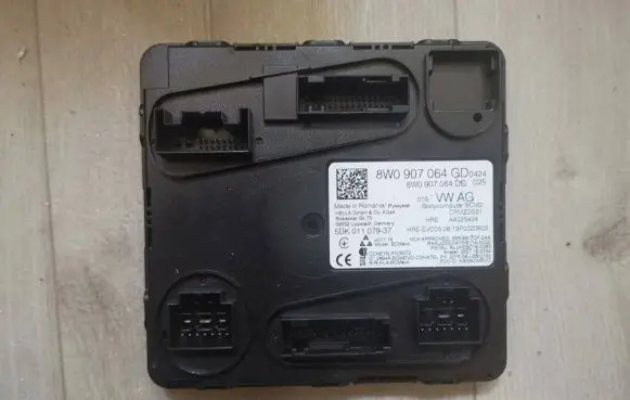 Audi A4 S4 B9 Comfort/convenience module 8W0907064GD
