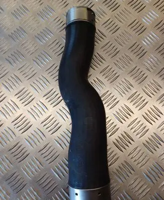 BMW 5 F10 F11 Intercooler hose/pipe S21108A