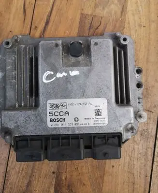 Ford Focus C-MAX Engine control unit/module 4M5112A650PA