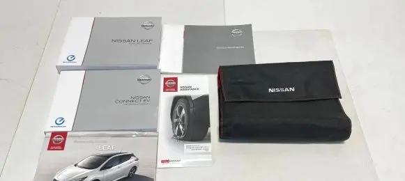 Nissan Leaf II (ZE1) Owners service history hand book 25790