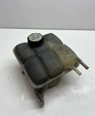 Ford Focus C-MAX Coolant expansion tank/reservoir 3M5H8K218 D2L4A