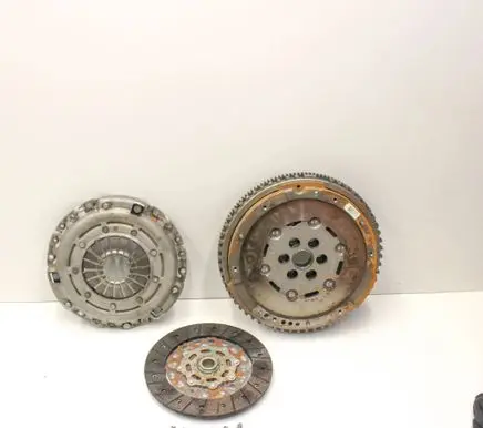 Dacia Sandero III Clutch set kit 302102441R