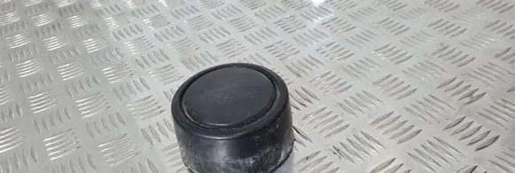 Suzuki Jimny R15 wheel hub/cap/trim 