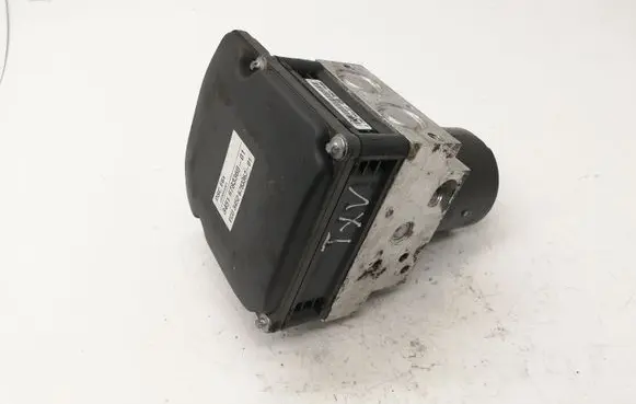 BMW 5 E60 E61 ABS Pump