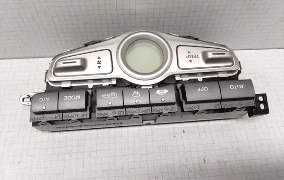 Honda Jazz Climate control unit D067G