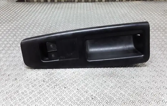 Volkswagen Polo Electric window control switch 6Q1867171