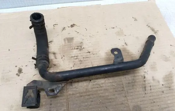 Volkswagen Touran I Engine coolant pipe/hose 1K0121070K