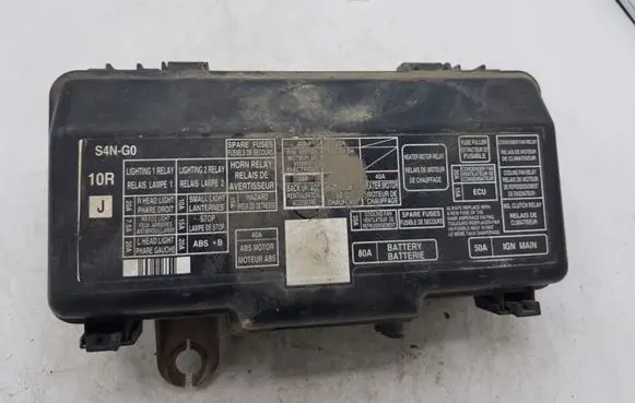 Honda HR-V Fuse module S4NG0
