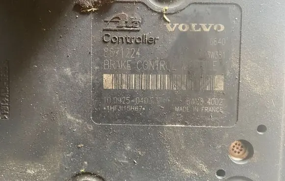 Volvo V70 ABS Pump 8671224 5WK84002