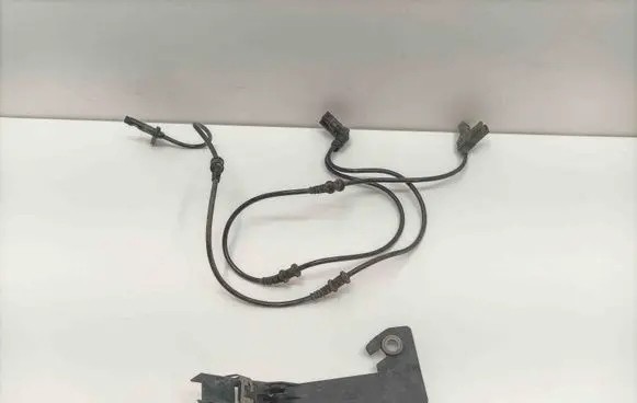 Mercedes-Benz SL R230 ABS brake wheel speed sensor A2305460243 A2305401517