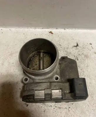 Audi A4 S4 B6 8E 8H Throttle valve 06B133062M