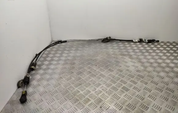 Gear shift cable linkage