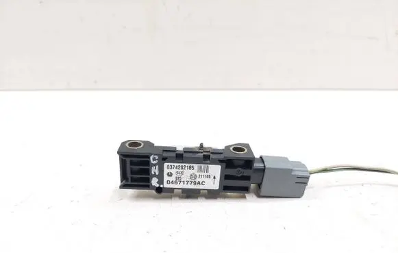 Chrysler PT Cruiser Airbag deployment crash/impact sensor 04671779AC 0374202185 211105
