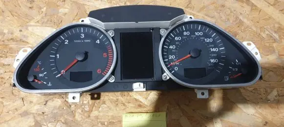 Audi A6 S6 C6 4F Speedometer (instrument cluster) 4F0920950L