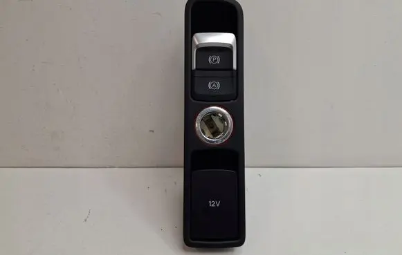 Audi Q3 Central console control unit 8U1863349C