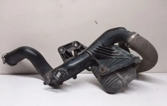 Audi A4 S4 B8 8K Intercooler hose/pipe 8K0145737K 0281002401