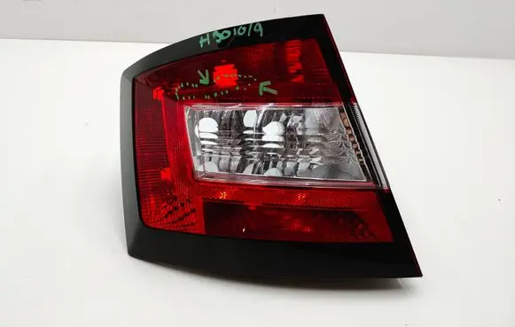 Skoda Fabia Mk3 (NJ) Rear/tail lights 6V6945095