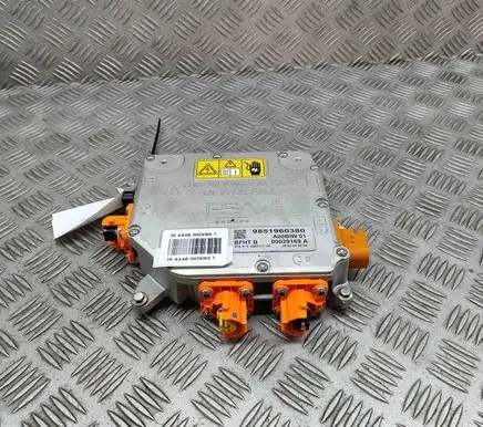 Peugeot 3008 III Voltage converter inverter 9851960380