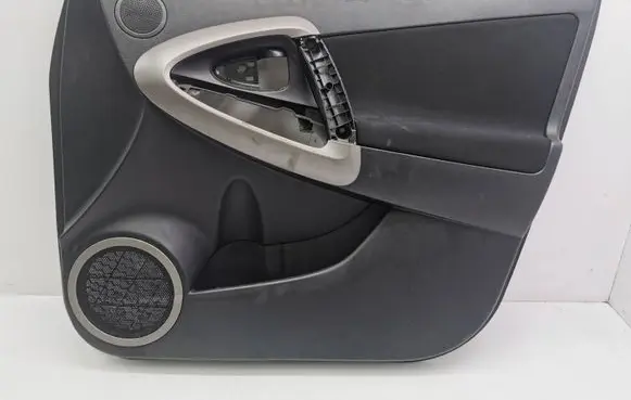 Toyota RAV 4 (XA30) Front door card panel trim 6771742020