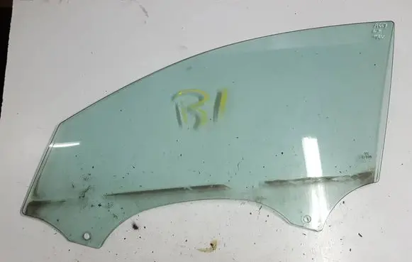 Audi A6 S6 C7 4G Front door window glass four-door 