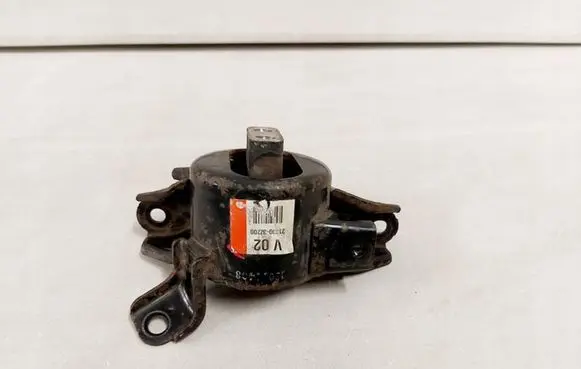 Hyundai i40 Engine mount bracket 21830-3Z200