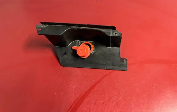 BMW X1 F48 F49 Battery box tray cover/lid 7290727 51717290727