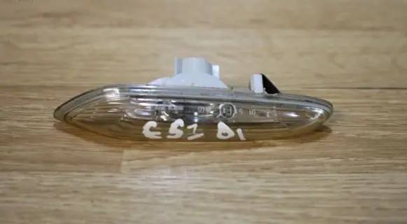 BMW X5 E53 Front fender indicator light 6932997