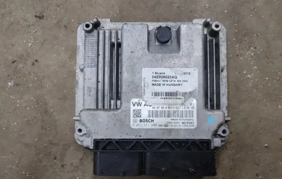 Volkswagen Jetta VI Engine control unit/module 04E907309AP