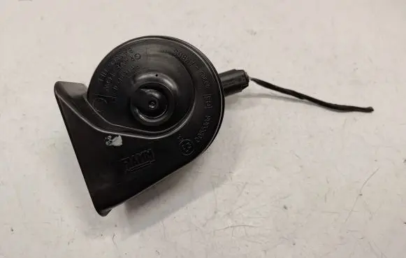 BMW 3 E90 E91 Horn signal 7159421 61337159421 61337217711