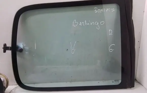 Citroen Berlingo Rear side window 43R001100