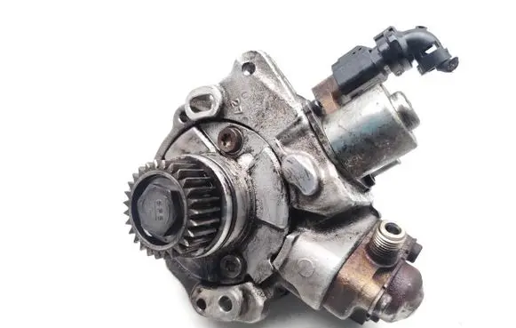 Ford Mondeo MK V Fuel injection high pressure pump 9674984480 28384347