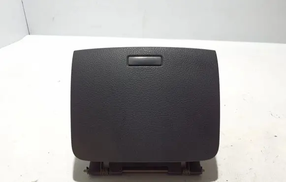 Volkswagen Touareg II Glove box 7P6857922