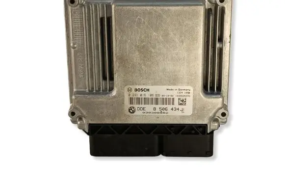 BMW 3 E90 E91 Engine control unit/module 0281016106 8506434 030308882