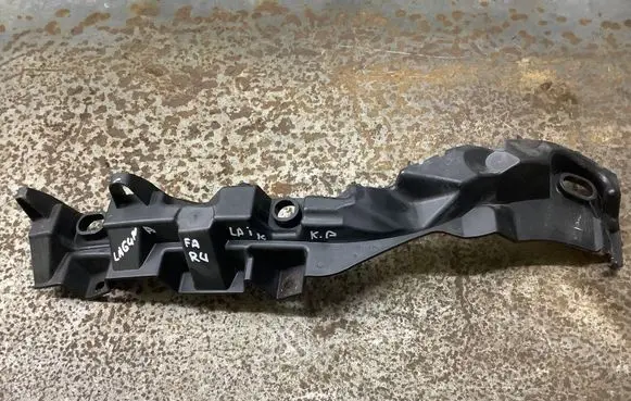 Renault Laguna III Front bumper mounting bracket 622230006R