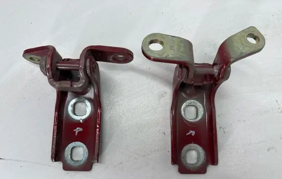 Chevrolet Camaro Front door hinges set 13501711 13501712 P23207