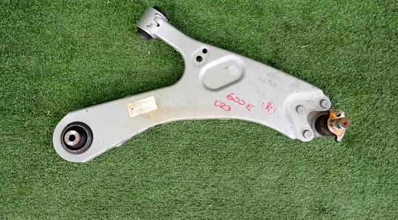 Fiat 600 Front lower control arm/wishbone 