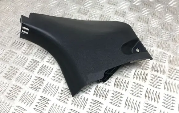 Foot area side trim
