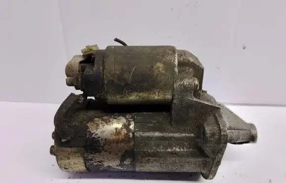 Mitsubishi Carisma Starter motor M000T81284