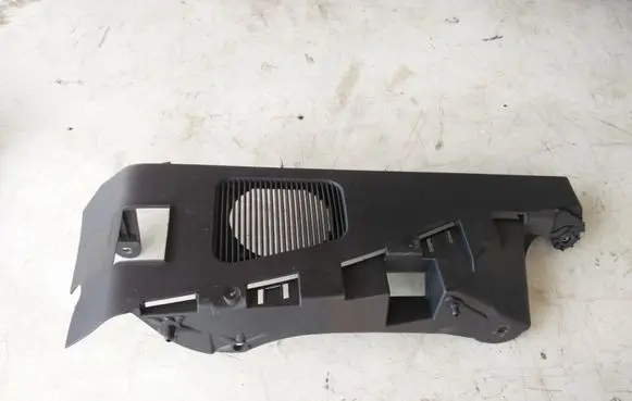 Skoda Octavia Mk1 (1U) (D) pillar trim (bottom) 1U6867761C