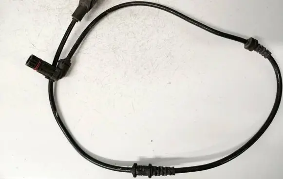 Mercedes-Benz C AMG W204 ABS brake wheel speed sensor A2045400005 2105407781
