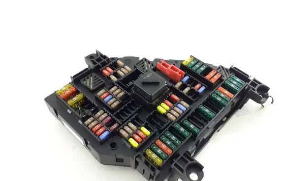BMW 5 F10 F11 Fuse module 9252813