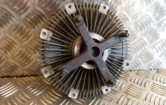 Mitsubishi Pajero Viscous fan clutch 