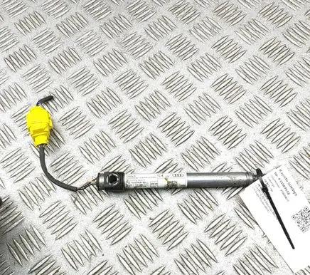 Audi TT TTS RS Mk3 8S Bonnet Pedestrian Airbag Actuator 8S0823823