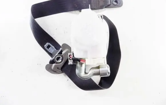 Lexus GS 300 350 430 450H Front seatbelt