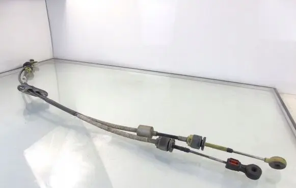 Gear shift cable linkage