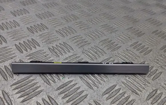 Volkswagen PASSAT B6 Dashboard center trim panel 3C0858336