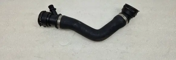 BMW 5 E60 E61 Engine coolant pipe/hose 7789742 PA66GF30